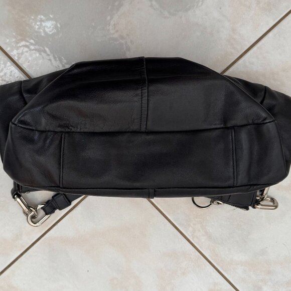 Coach Black Leather Shoulder Bag with Slouchy Silhouette - Used - Picture 5 of 15